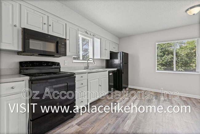 Building Photo - 9702 Shepherds Dr
