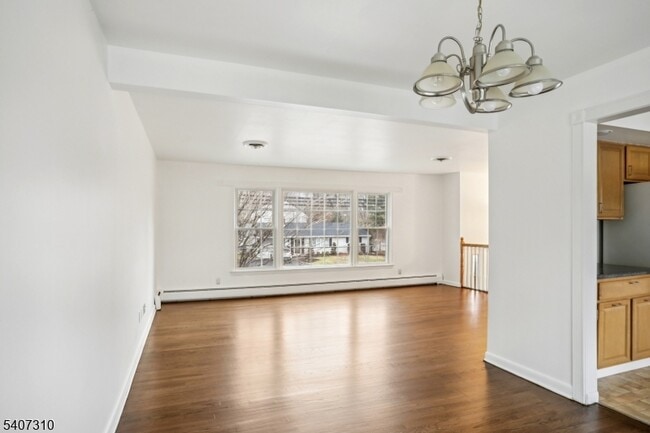 Building Photo - 254 Darlington Ave