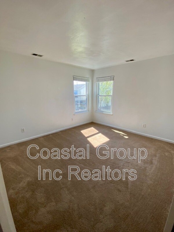 Building Photo - 3740 Purebred Dr