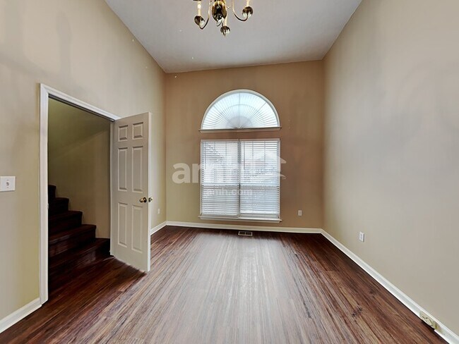 Building Photo - 1245 Kristopher Dr