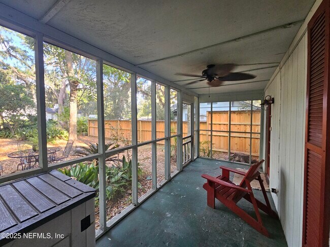 Building Photo - 2514 Algonquin Ave