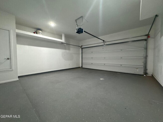 Building Photo - 13852 Paseo Alegre Ave