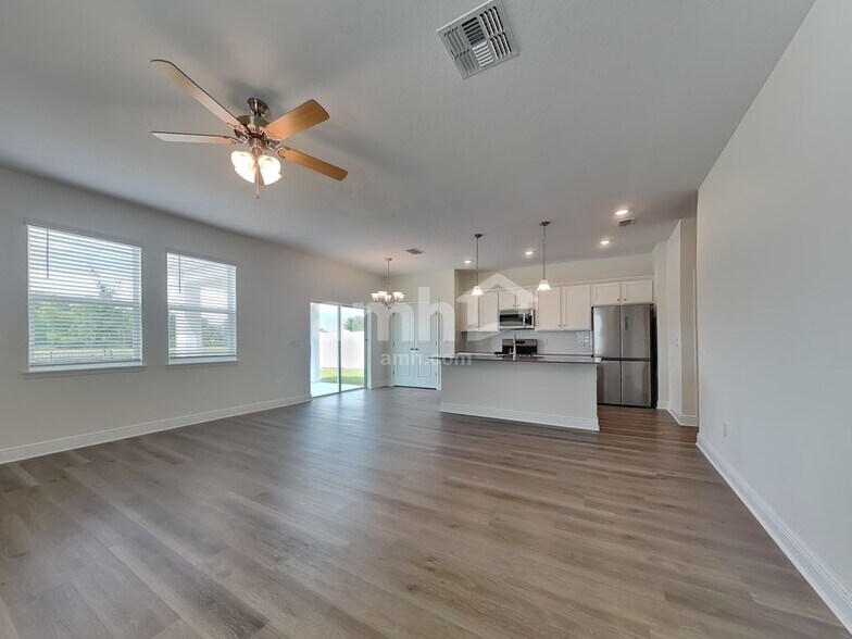 Building Photo - 1264 Heavenly Dr