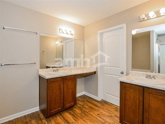 Building Photo - 4500 Hughes Meadow Dr
