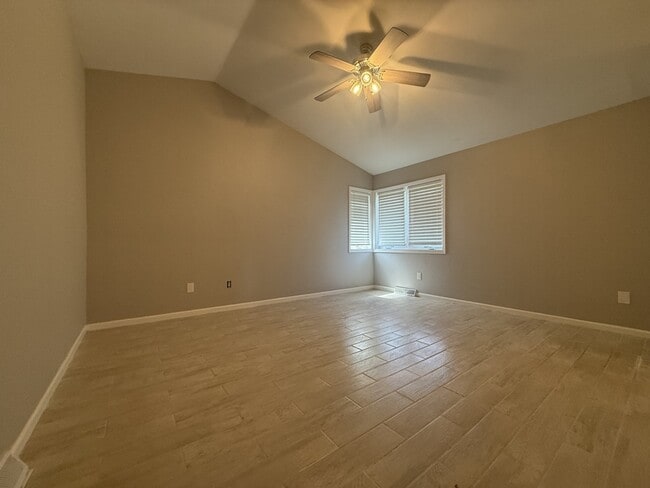 Building Photo - 23 Mallards Landing S