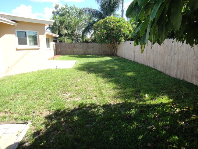Building Photo - 1417 McDermott Ln