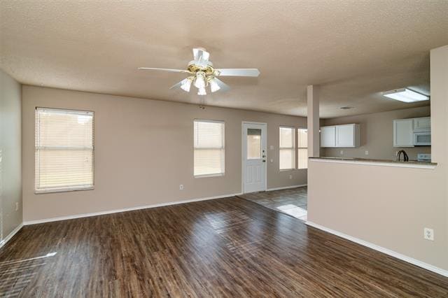 Building Photo - 2517 Ash Dr