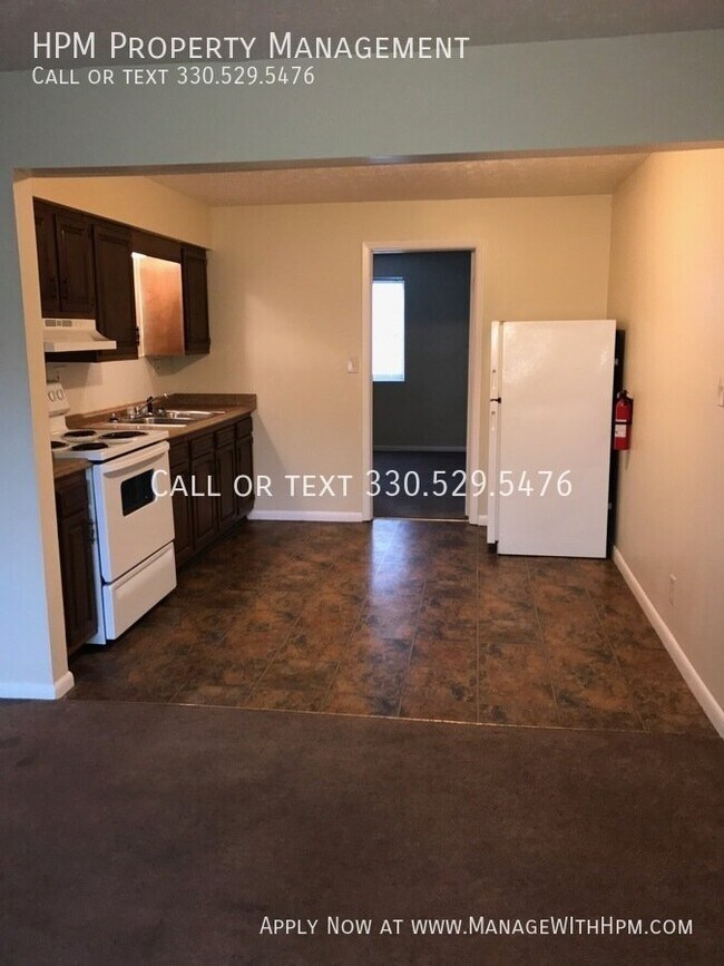 Building Photo - 591 E Buchtel Ave