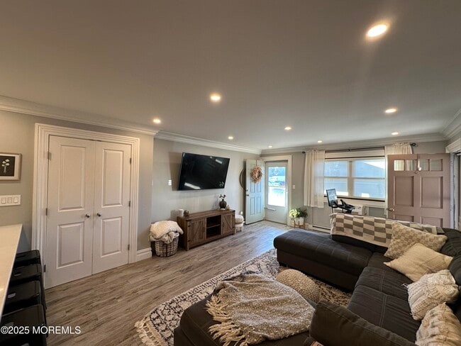 Building Photo - 1501 Ocean Ave N