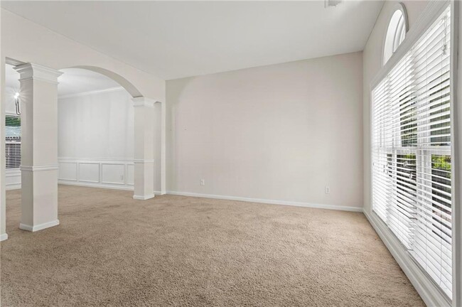 Building Photo - 2067 Peach Shoals Cir