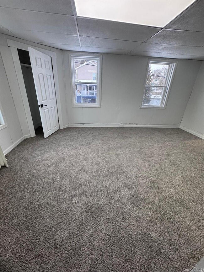 Building Photo - 20 Sycamore St