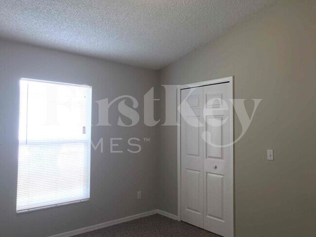 Building Photo - 7575 Groveoak Dr