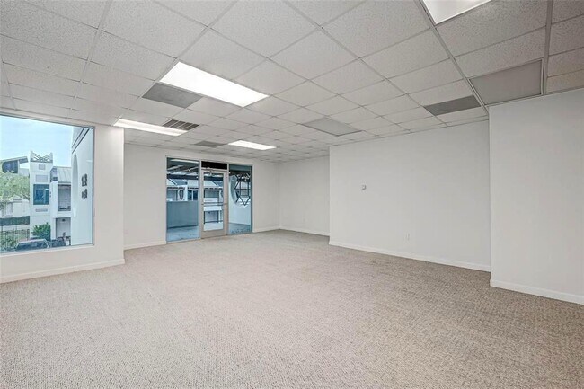 Building Photo - 9788 Clarewood Dr