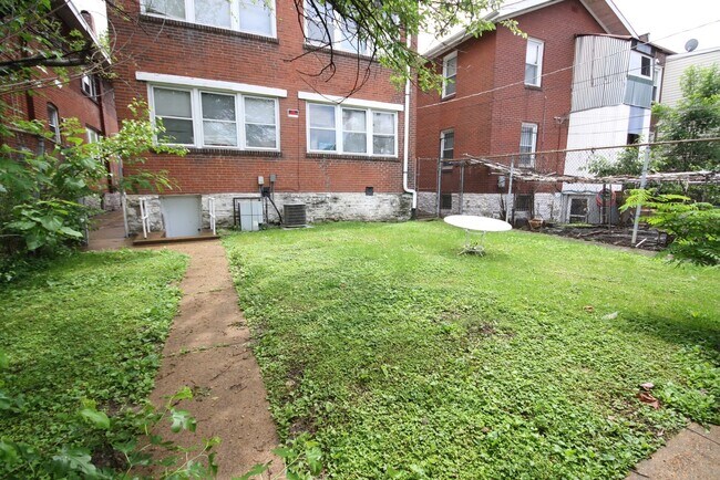 Building Photo - 4217 S Grand Blvd