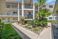 Building Photo - 708 S Tamiami Trl