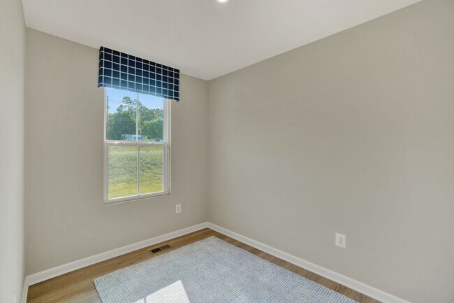 Building Photo - 69 Summerfield Dr
