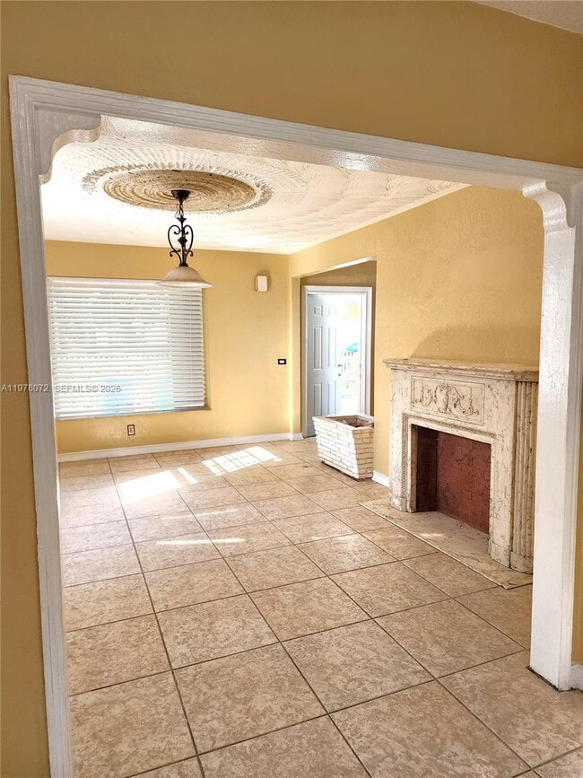 Building Photo - 1030 NW 48th St