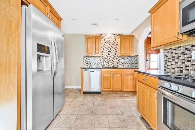 Building Photo - 416 Jersey Ave