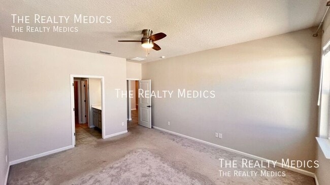 Building Photo - 3882 Hanworth Loop