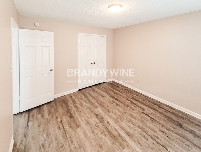 Building Photo - 9628 Daly Dr