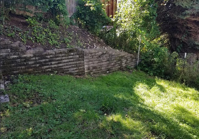 Building Photo - Adorable 3 Bedroom Home for RENT in Beechview