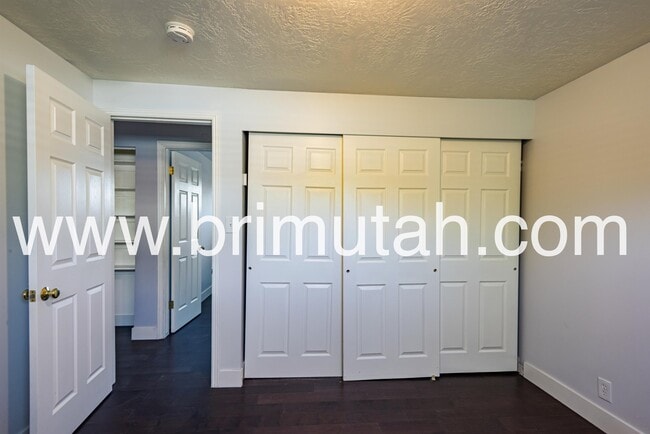 Building Photo - 1313 E 8425 S