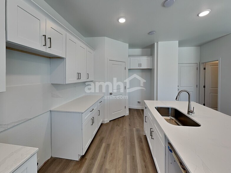 Building Photo - 9733 W Luxton Ln