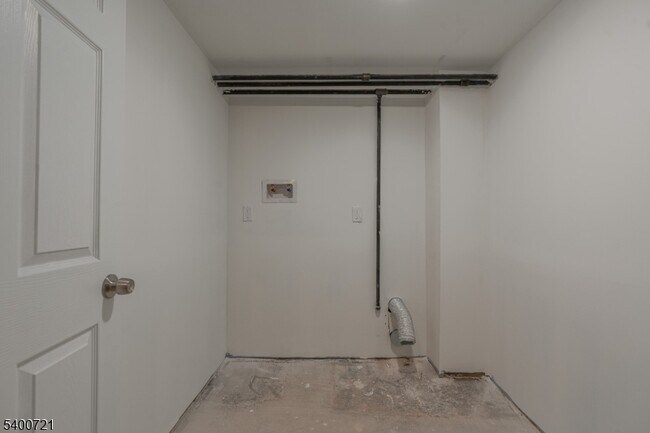 Building Photo - 882 S 14th St