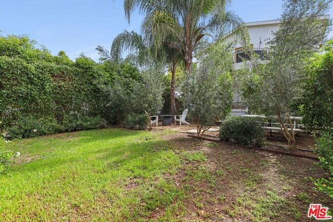 Building Photo - 1174 S Highland Ave