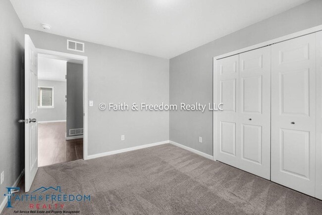 Building Photo - 8354 Freestar Way