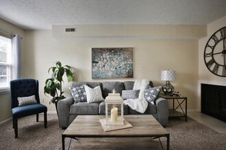 Building Photo - 1613 Worthington Row Dr