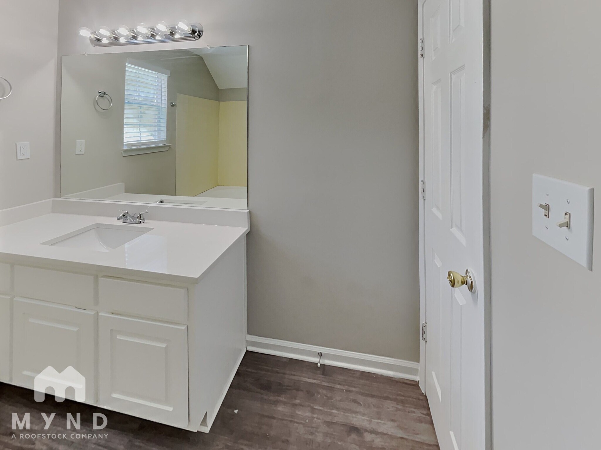 Building Photo - 3668 Jervis Ct