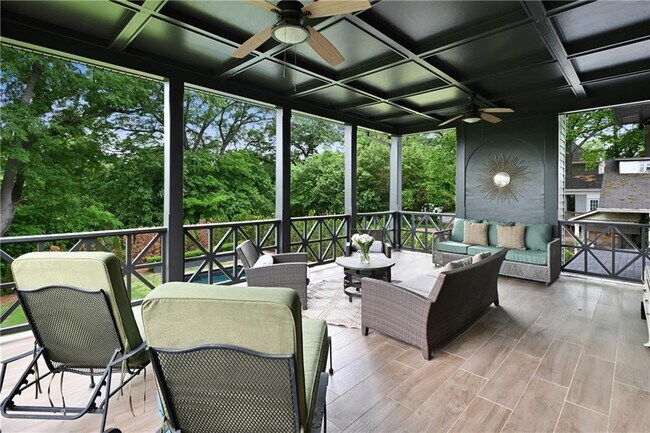 Building Photo - 635 Bonaventure Ave NE