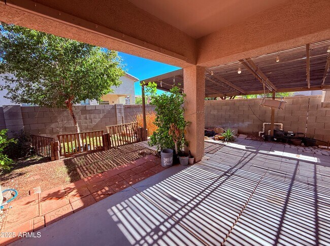 Building Photo - 7911 S 50th Ln