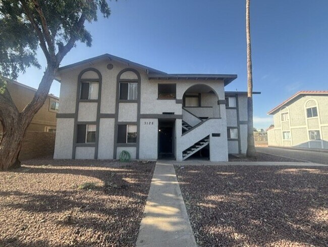Building Photo - 3128 E Cicero St