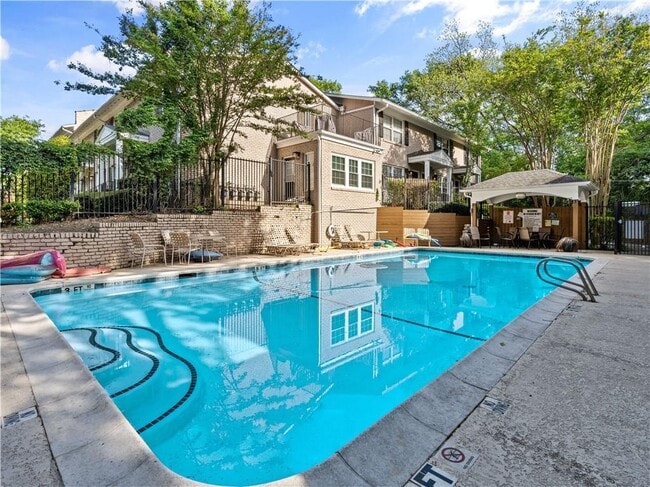 Building Photo - 2232 Dunseath Ave NW