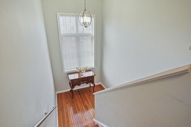 Building Photo - 1406 Pinnacle Way