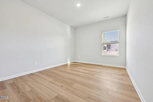 Building Photo - 528 Bridger Dr