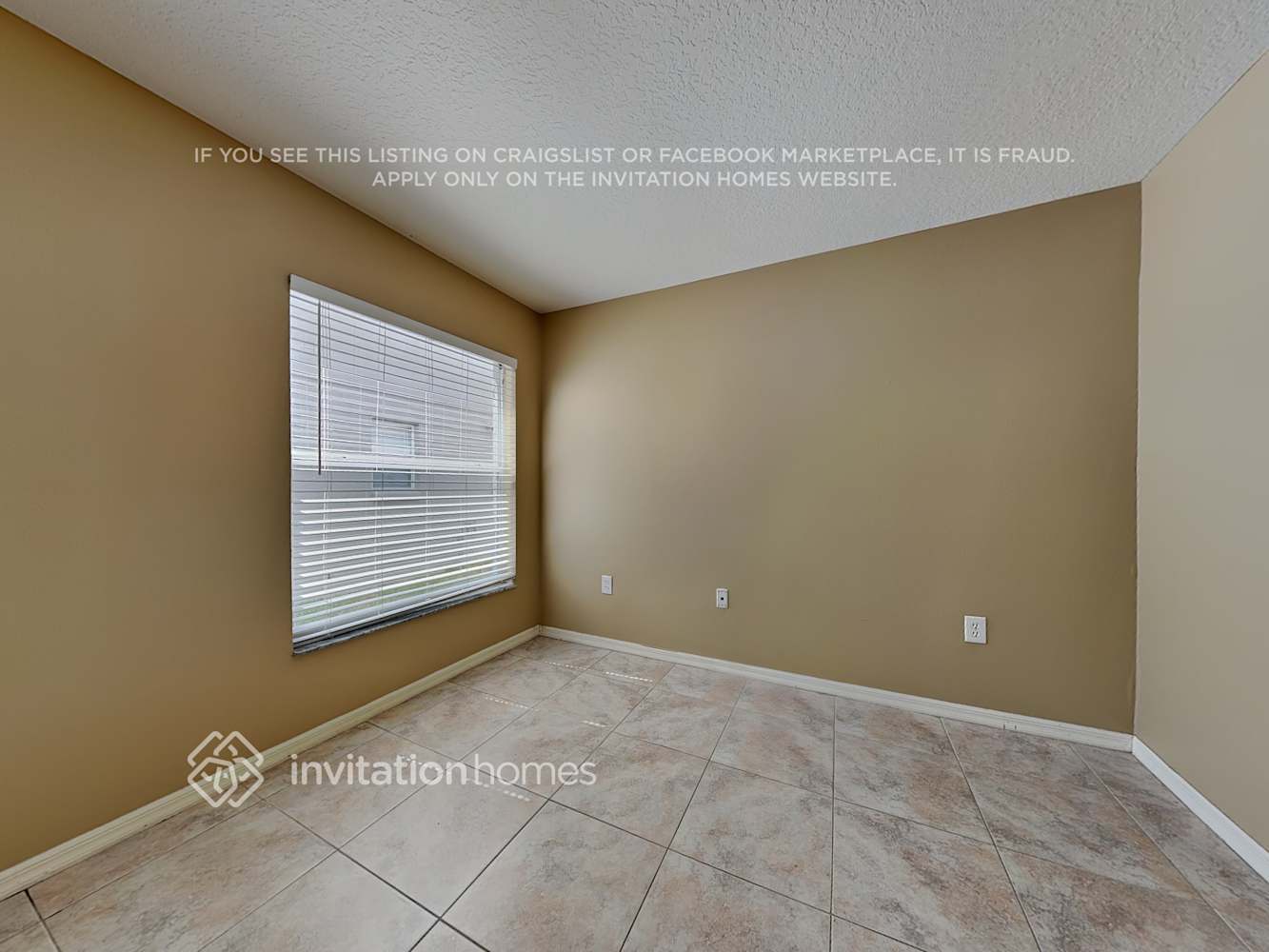 Building Photo - 25830 Bloomsbury Ct