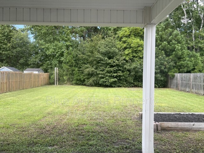 Building Photo - 153 Leeward Ln