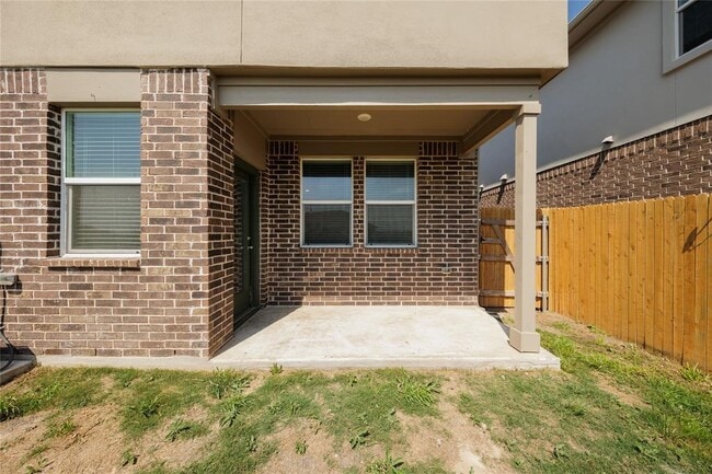 Building Photo - 521 Otto Ave