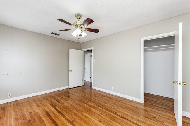 Building Photo - 333 Foster Dr