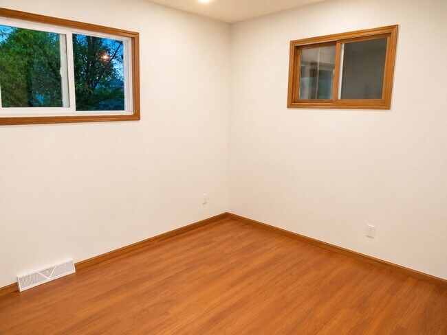 Building Photo - Click the “Apply Now” button or email wapmrentals@gmail.com for a prompt response.