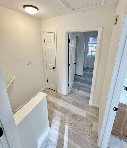 Upstairs Landing - 272 Fleming Rd