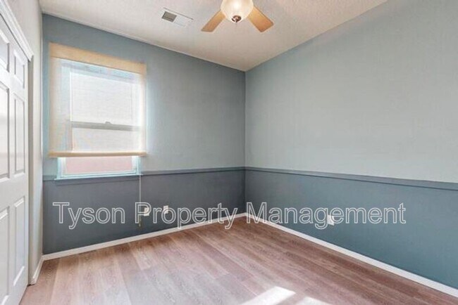 Building Photo - 10432 Savoy Dr NW