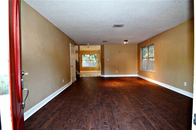 Building Photo - 3105 Blazing Star Trail