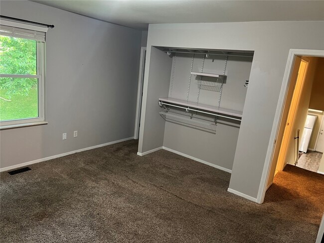 Building Photo - 18 Duffy Ct