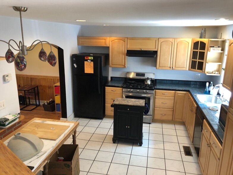 kitchen - 100 Atwood Ave