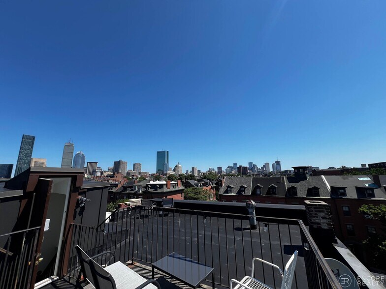 Building Photo - 605 Massachusetts Ave