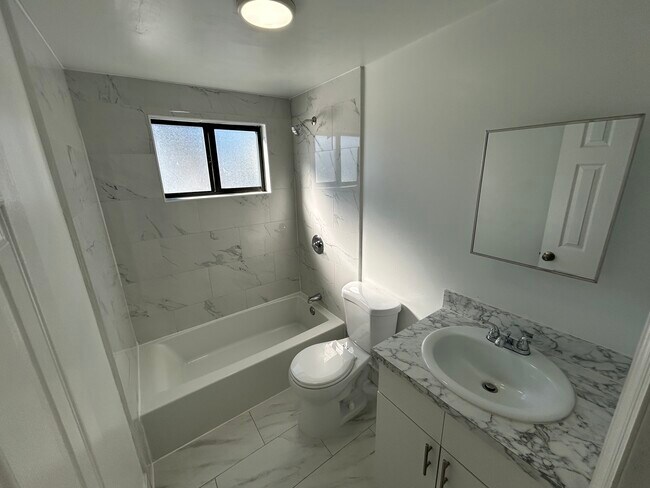 Building Photo - WEJ 13550 LLC - 18255